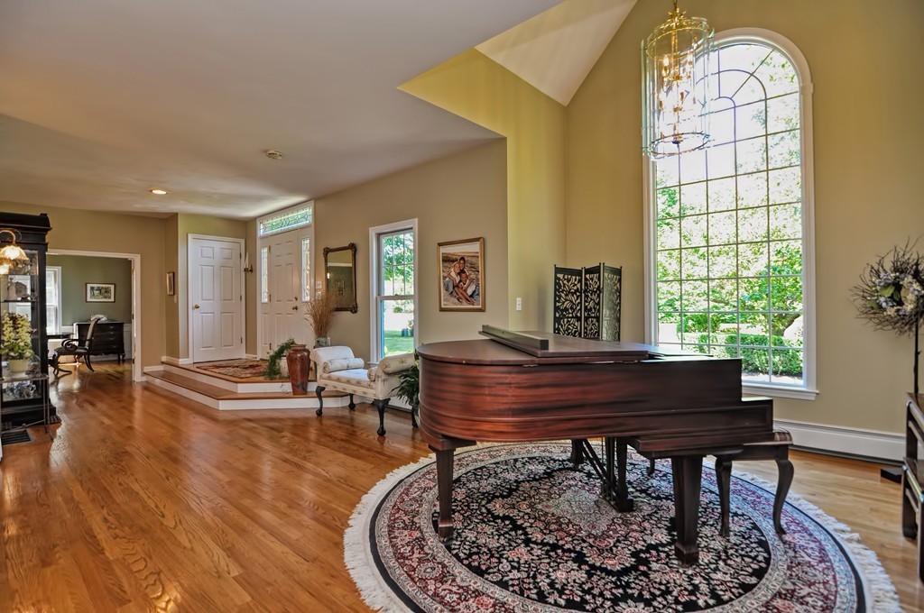 30 Oak Point Wrentham, MA 02093 - Photo 4 of 30