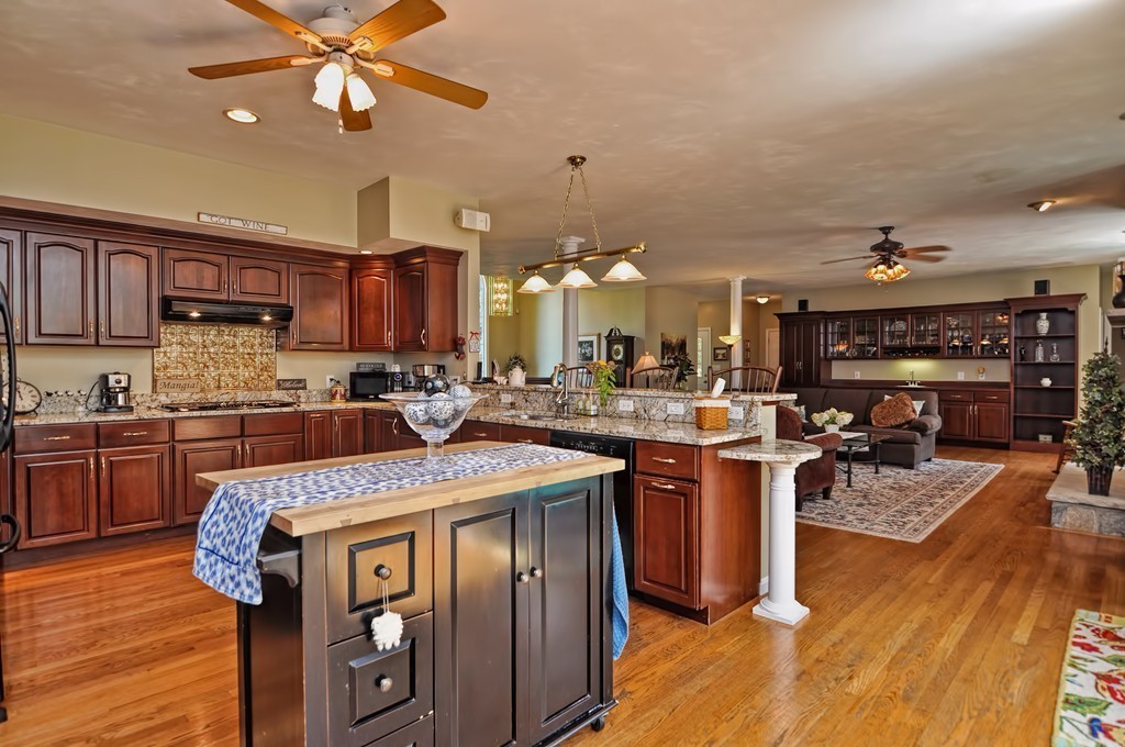 30 Oak Point Wrentham, MA 02093 - Photo 9 of 30