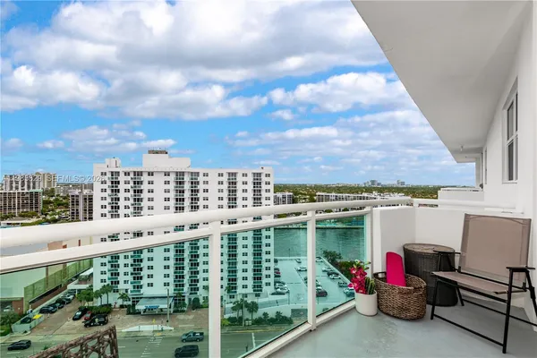$2,500 | 3001 South Ocean Drive, Unit 1639, Hollywood, FL 33019