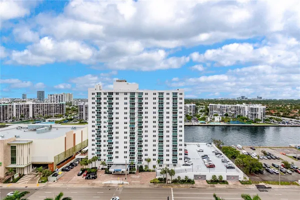 $2,500 | 3001 South Ocean Drive, Unit 1639, Hollywood, FL 33019