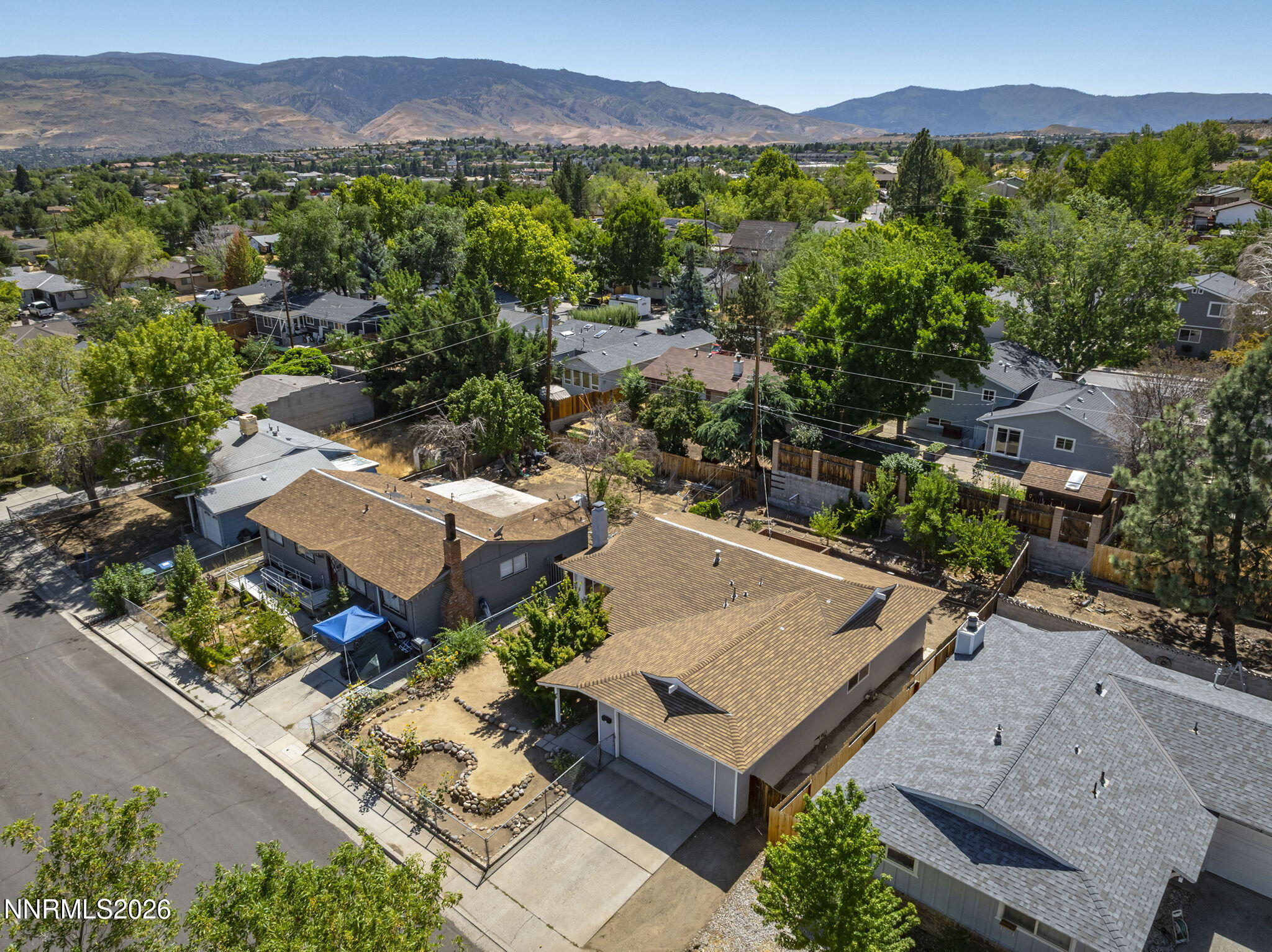1401 Surf Way Reno, NV 89503 - Photo 31 of 33 an aerial view of a house with a mountain