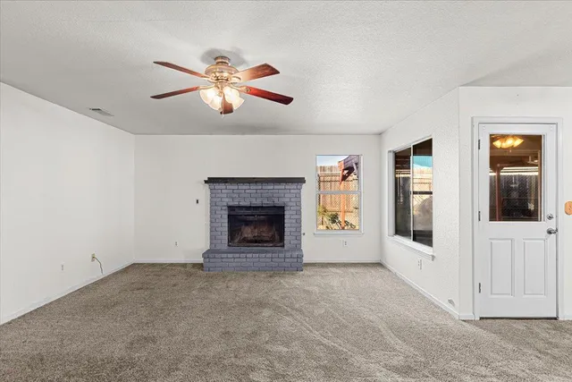 $419,900 | 277 Garden Cir Drive East, Manteca, CA 95336