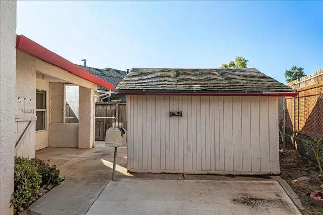 $419,900 | 277 Garden Cir Drive East, Manteca, CA 95336