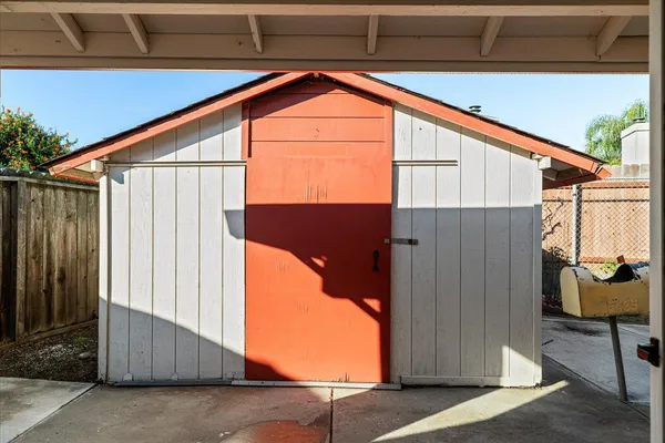 $410,000 | 277 Garden Cir Drive East, Manteca, CA 95336