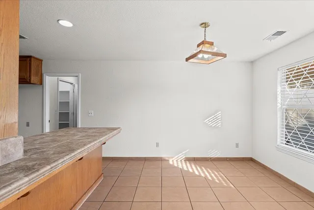 $419,900 | 277 Garden Cir Drive East, Manteca, CA 95336