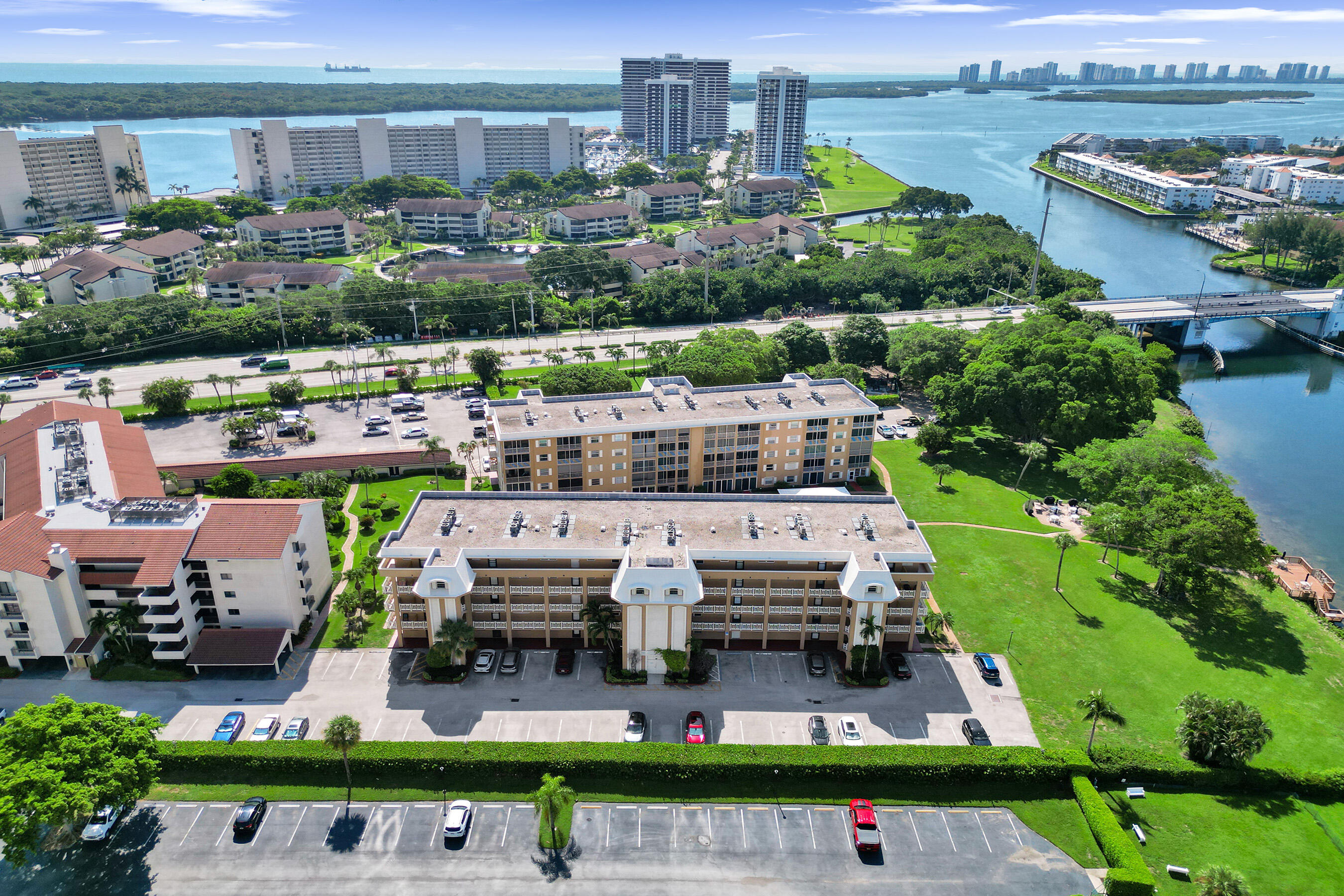 308 Golfview Road, Unit 406 North Palm Beach, FL 33408 - Photo 2 of 45 DJI_0515