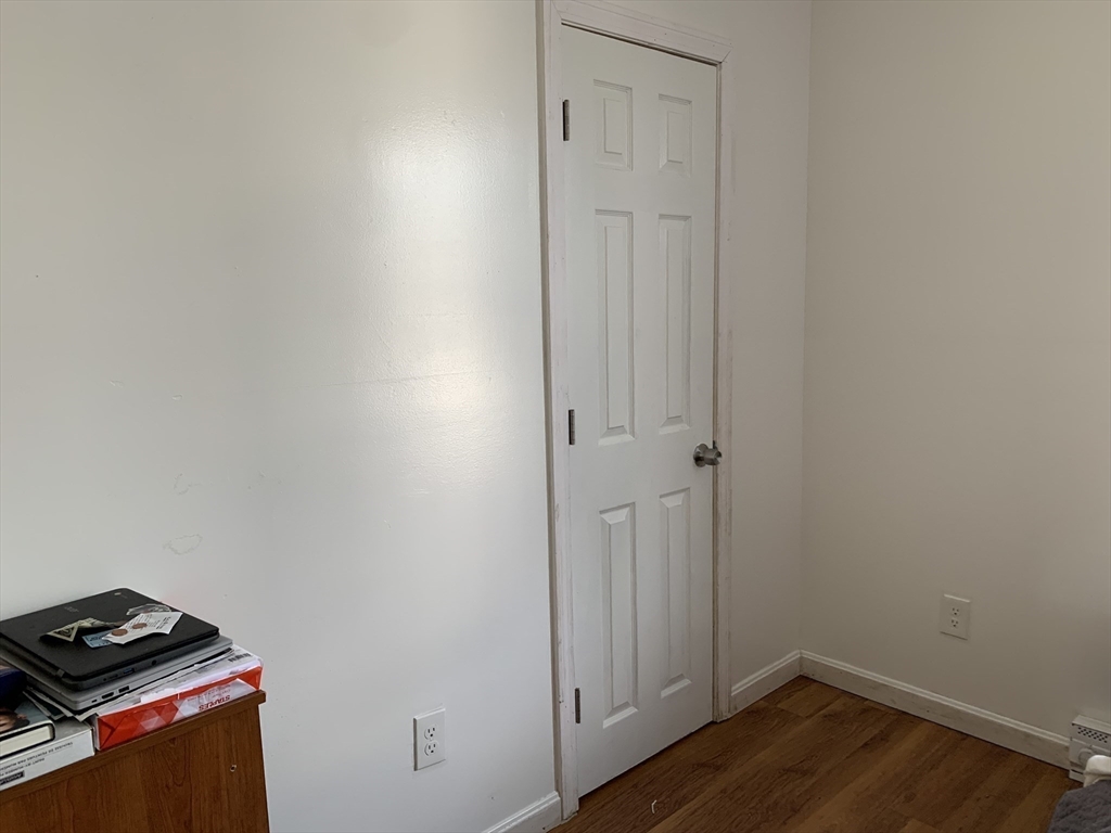 128 Austin Street Worcester, MA 01609 - Photo 9 of 30