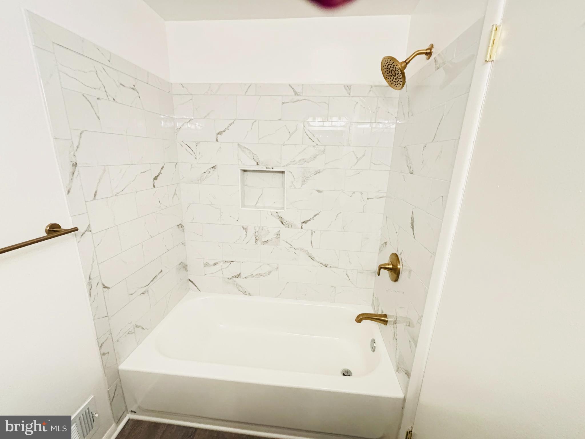 8614 Trumps Hill Road Upper Marlboro, MD 20772 - Photo 17 of 24 Second Floor Hallway Bathroom