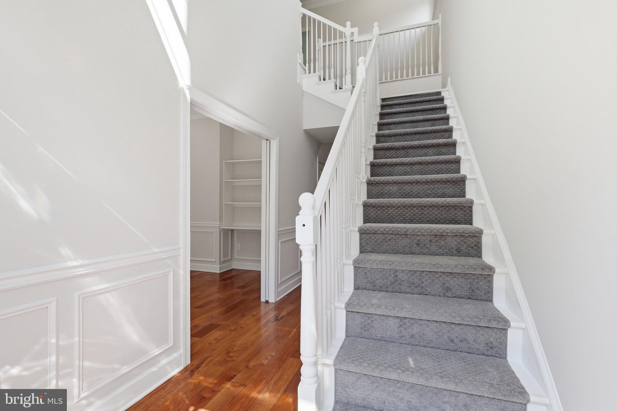 12304 Popes Head Road Fairfax, VA 22030 - Photo 4 of 40 Gallery Image 4