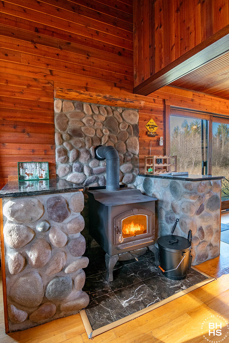 103 Perkins Road Wilmington, NY 12997 - Photo 7 of 51 CampBeaverCreekInWilmington_LR_Woodstove