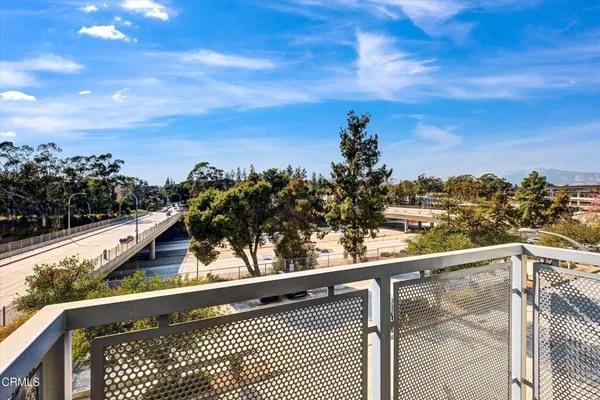 $3,750 | 159 West Green Street, Unit 408, Pasadena, CA 91105