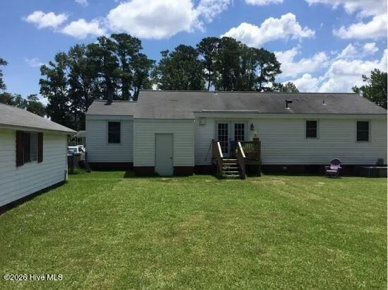 $1,350 | 409 Cheyenne Road, Jacksonville, NC 28540