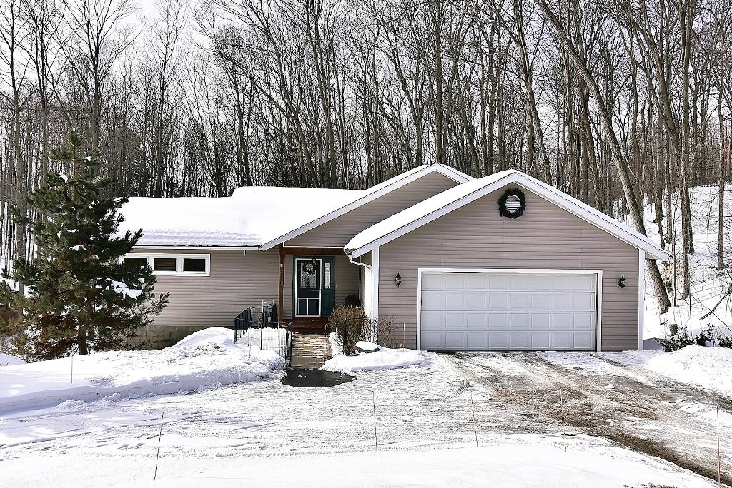 4669 Barnes Road Traverse City, MI 49684 - Photo 20 of 20 1897600-19.JPG