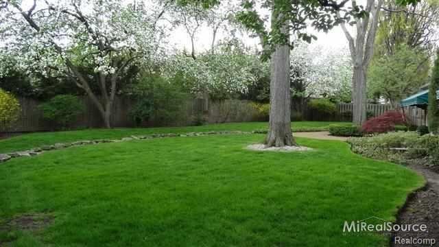41 Warner Road Grosse Pointe, MI 48236 - Photo 23 of 23 9.jpg