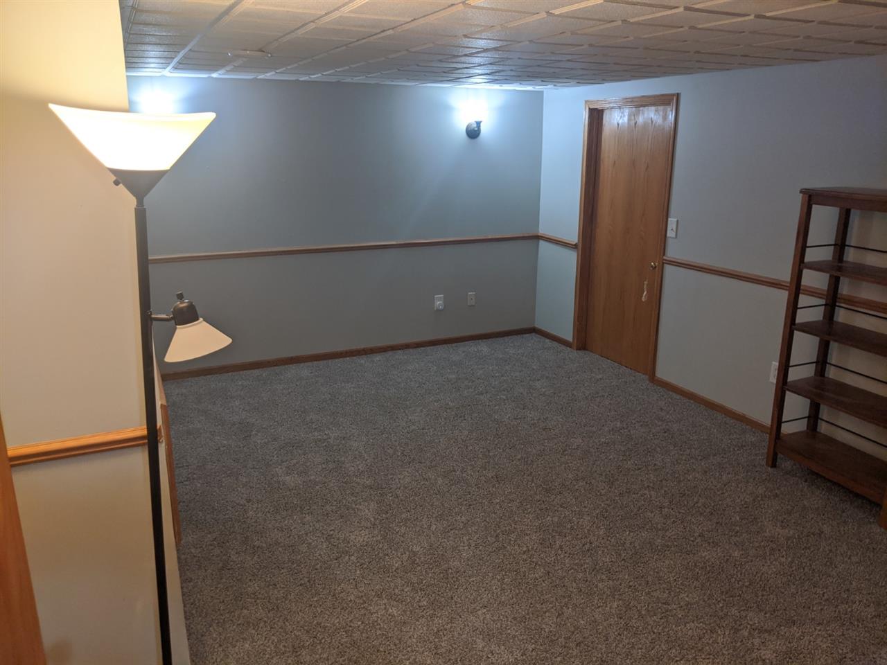 3028 North Trainer Road Rockford, IL 61114 - Photo 8 of 20 Gallery Image 8