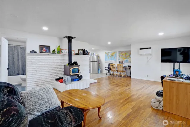 $239,000 | 214 Knolls Vista Drive, Moses Lake, WA 98837