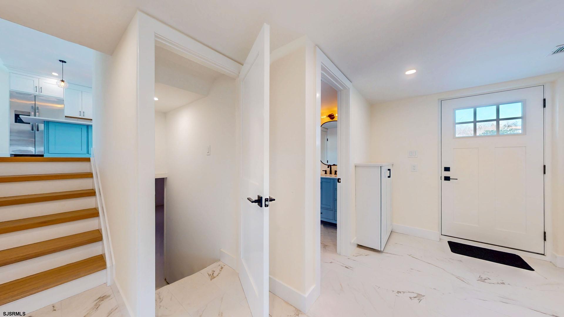 29 East Hollywood Lane Beesleys Point, NJ 08223 - Photo 11 of 65