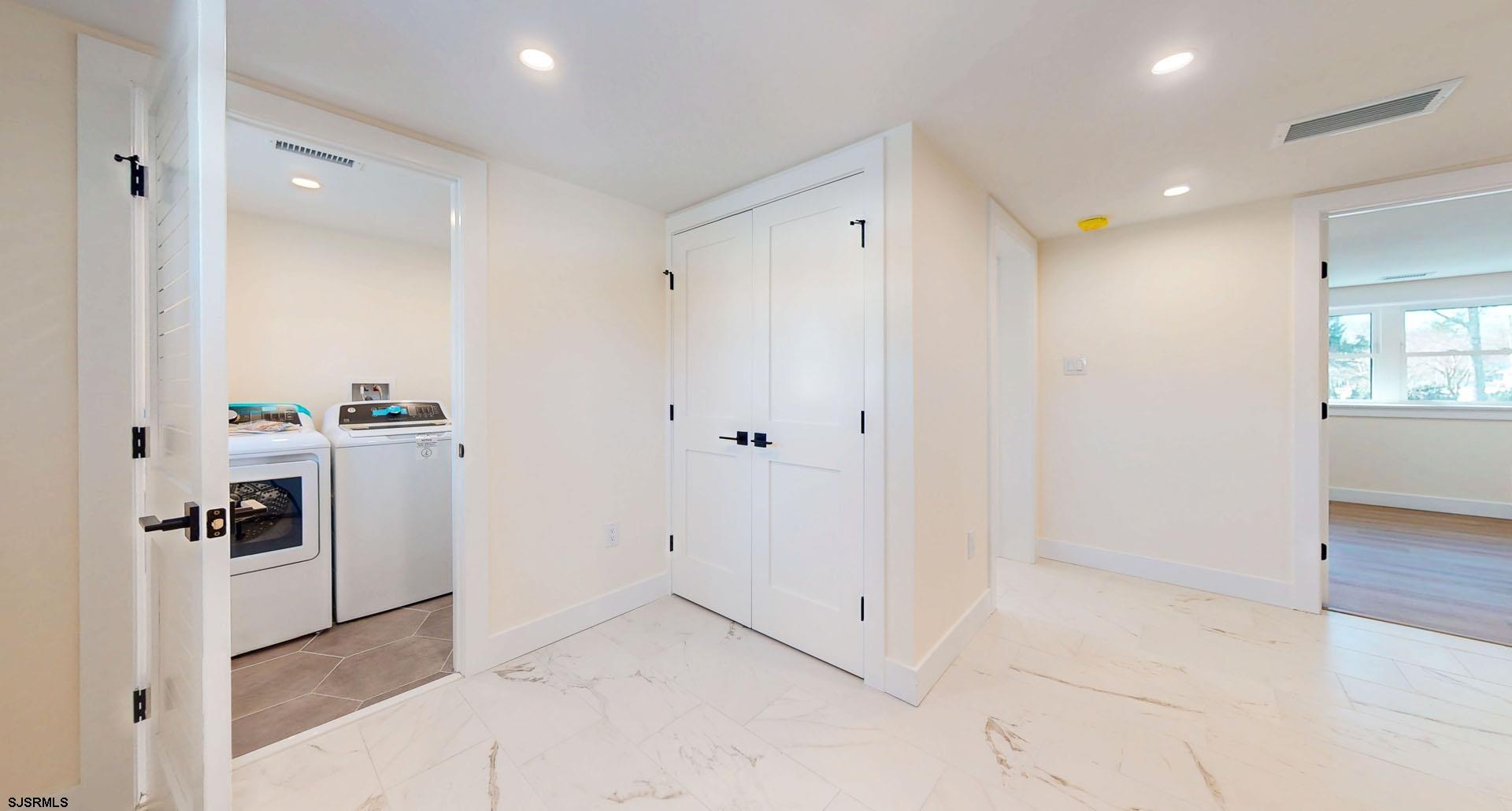 29 East Hollywood Lane Beesleys Point, NJ 08223 - Photo 13 of 65