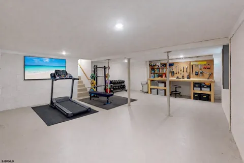 $799,000 | 29 East Hollywood Lane, Beesleys Point, NJ 08223