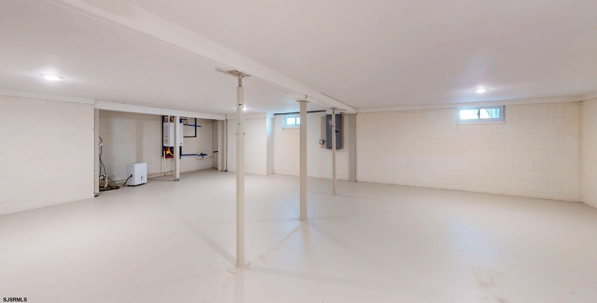 29 East Hollywood Lane Beesleys Point, NJ 08223 - Photo 23 of 65