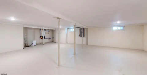 $799,000 | 29 East Hollywood Lane, Beesleys Point, NJ 08223