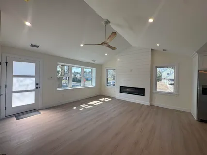 $799,000 | 29 East Hollywood Lane, Beesleys Point, NJ 08223