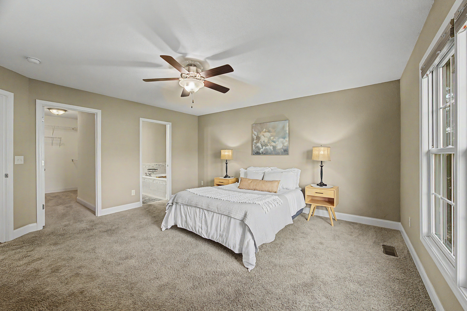 1724 Dunraven Road Bloomington, IL 61704 - Photo 15 of 36