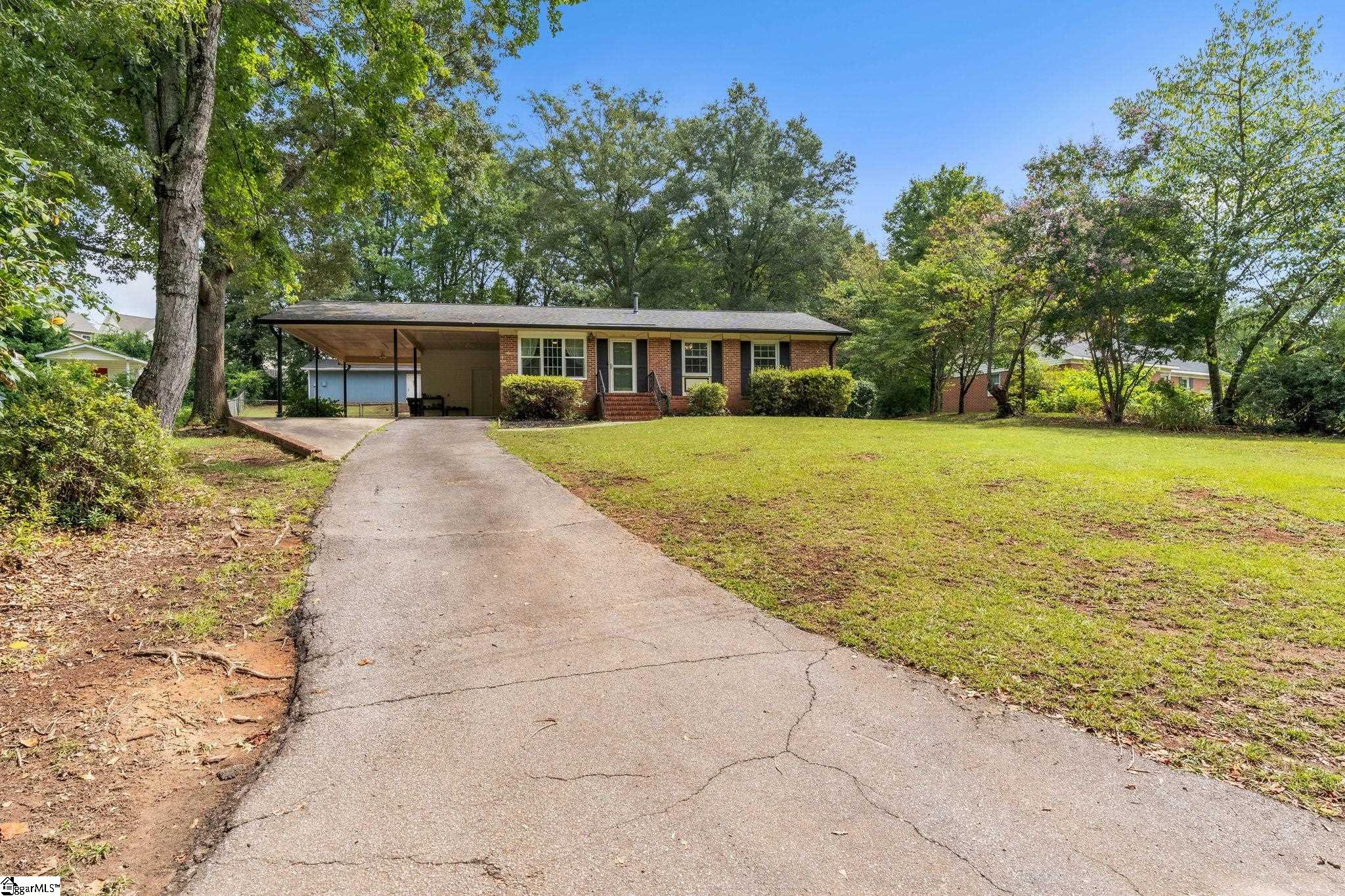 110 Cherokee Road Easley, SC 29642 - Photo 6 of 42 Gallery Image 6