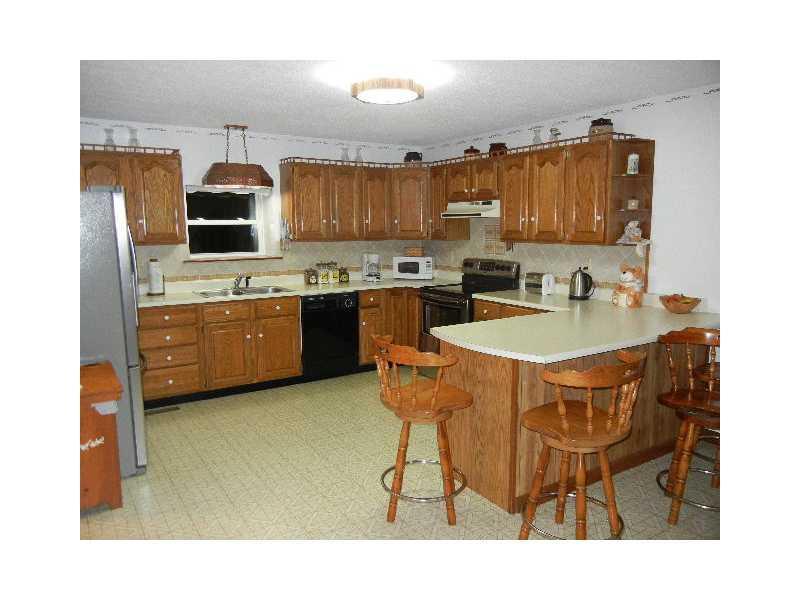 398 Houlton Road Fort Fairfield, ME 04742 - Photo 4 of 35 Kitchen.