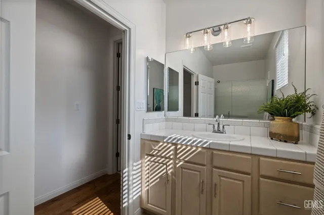 $595,000 | Undisclosed Address, Bakersfield, CA 93311