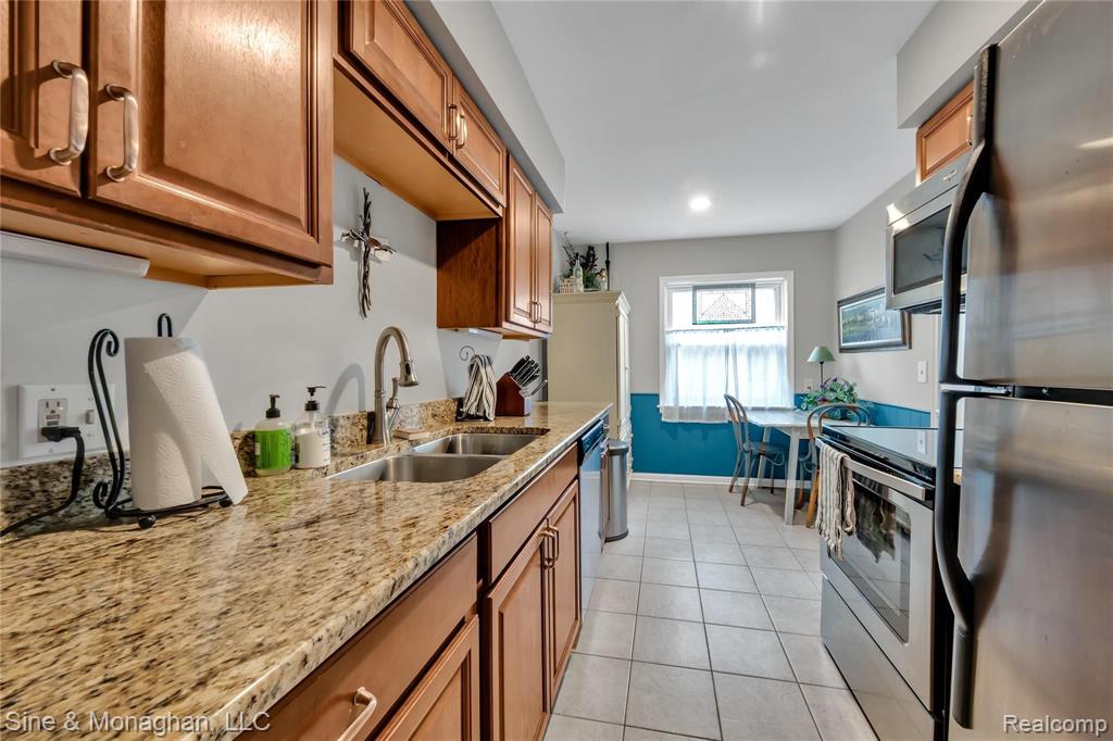 731-733 Harcourt Road Grosse Pointe Park, MI 48230 - Photo 13 of 40