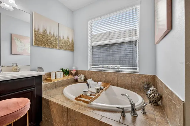 $520,999 | Undisclosed Address, Lithia, FL 33547