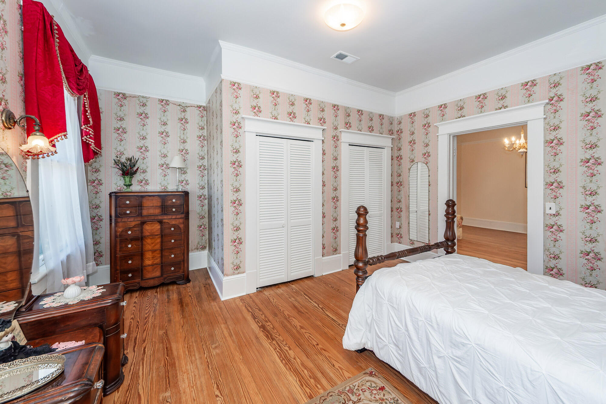 458 Hampton Street Walterboro, SC 29488 - Photo 5 of 41 85