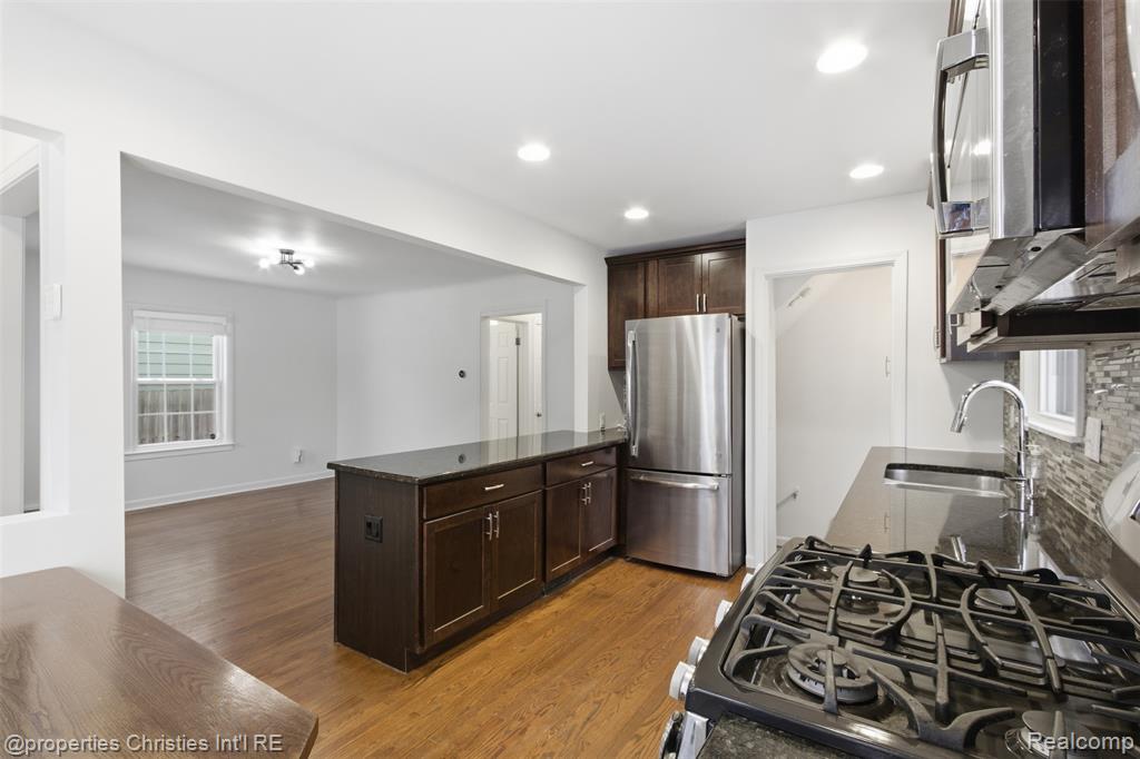 2079 Harvard Road Berkley, MI 48072 - Photo 11 of 24 Gallery Image 11
