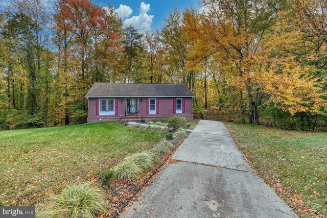 $418,000 | 2722 Timbercrest Drive, District Heights, MD 20747