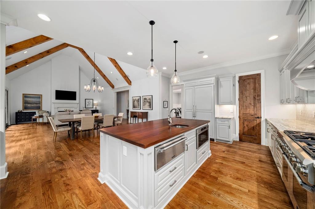 6321 Hunting Creek Road Northeast Sandy Springs, GA 30328 - Photo 19 of 70