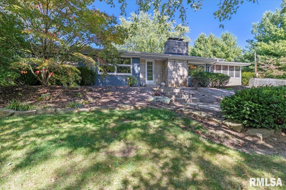 4007 Spaulding Orchard Road Springfield, IL 62711 - Photo 3 of 44