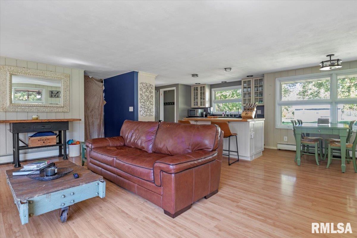 4007 Spaulding Orchard Road Springfield, IL 62711 - Photo 6 of 44