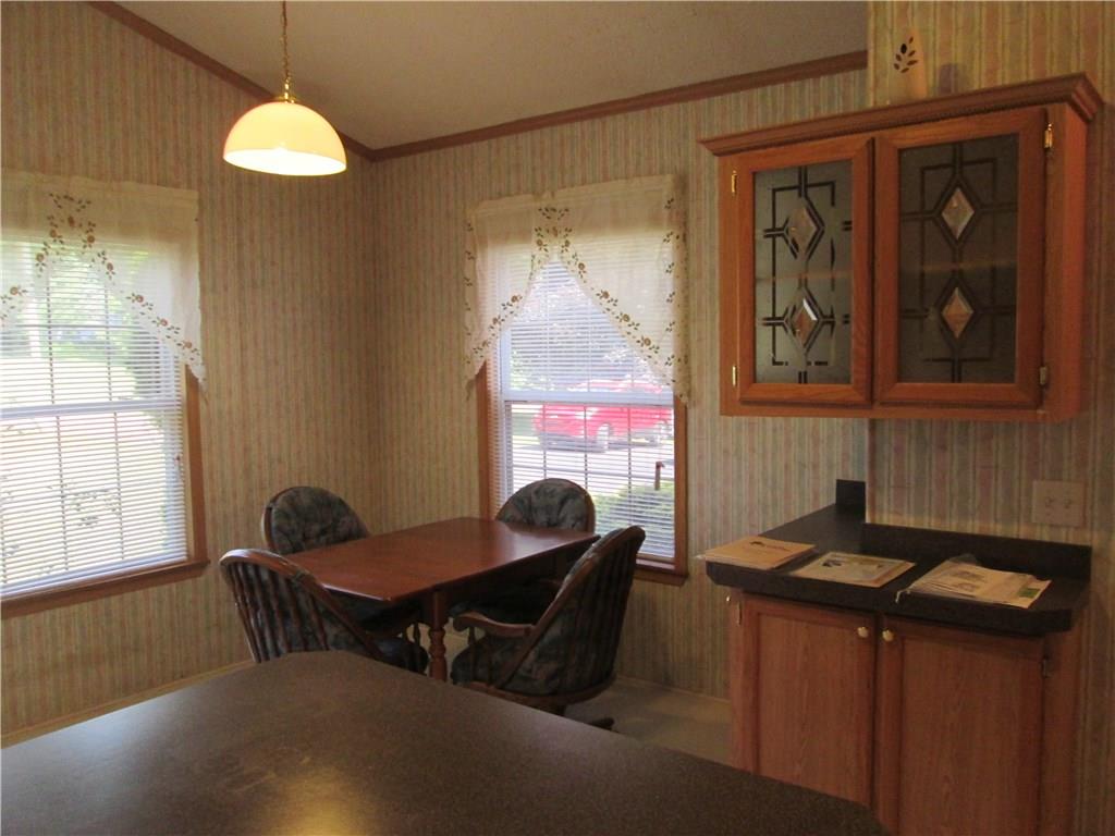 228 Mahood Road Butler, PA 16001 - Photo 6 of 25 Dinette