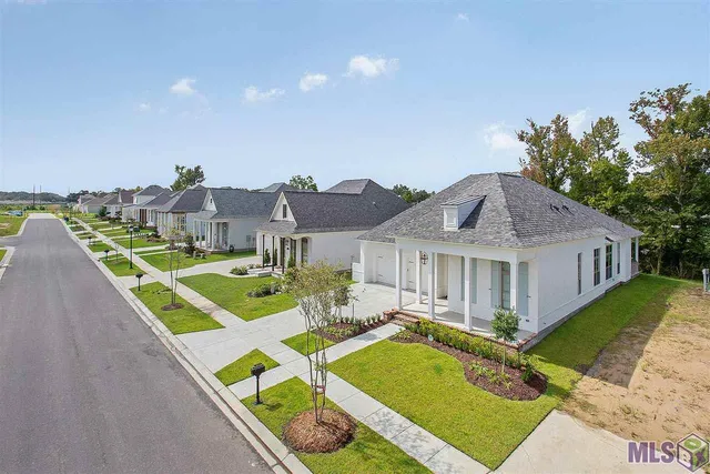 $137,000 | 54 Oakland Crossing Boulevard, Prairieville, LA 70769