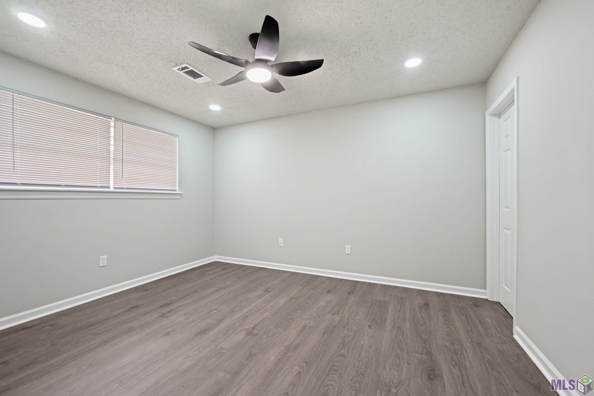 8724 Metairie Drive Baton Rouge, LA 70810 - Photo 12 of 23