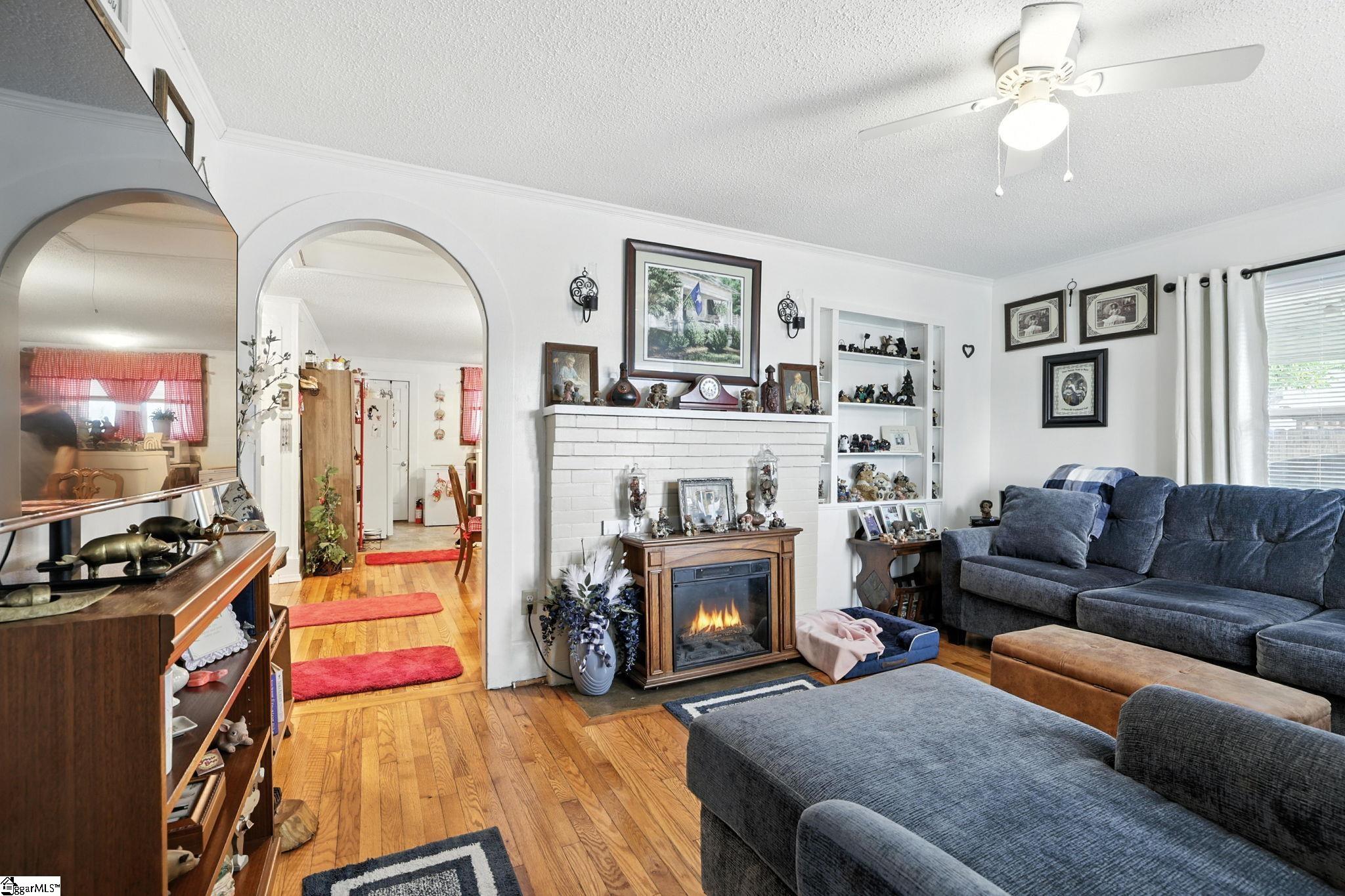 303 Poplar Street Gaffney, SC 29341 - Photo 4 of 24