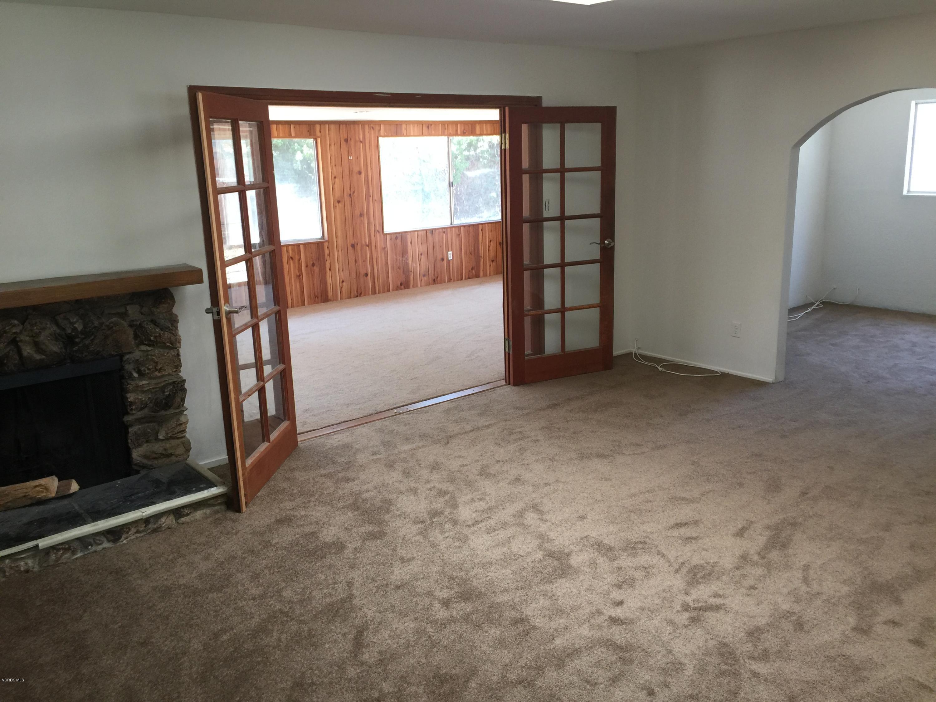 4598 Alpine Street Simi Valley, CA 93063 - Photo 3 of 11 IMG_5503
