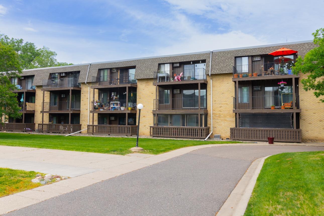 3431 Kent Street, Unit 815 Shoreview, MN 55126 - Photo 1 of 28