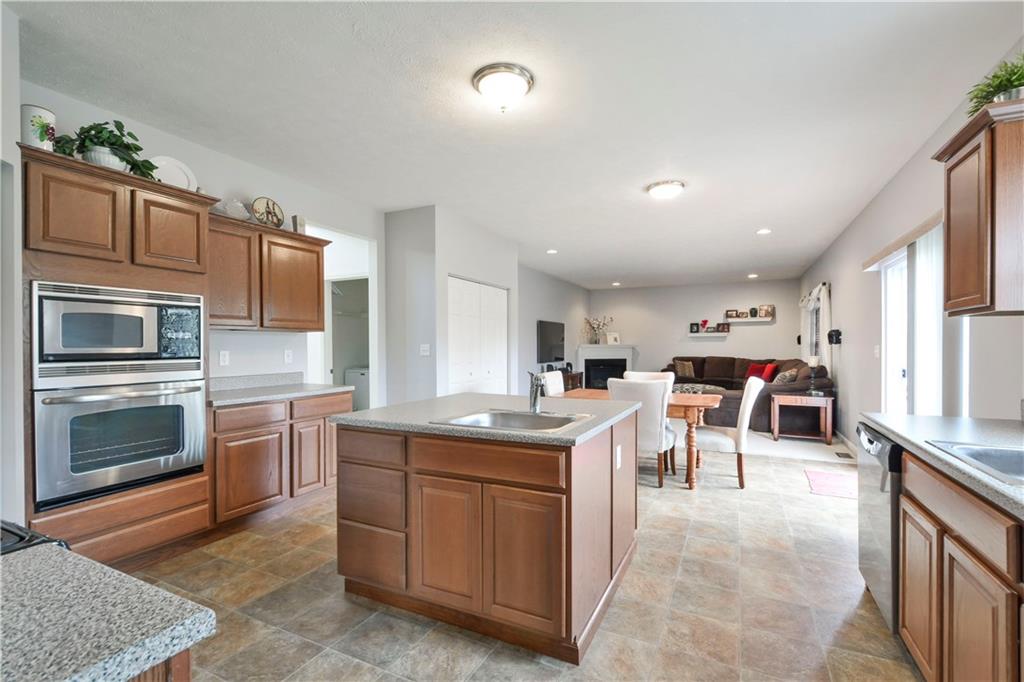 302 McCormick Road McKees Rocks, PA 15136 - Photo 5 of 25 Gallery Image 5