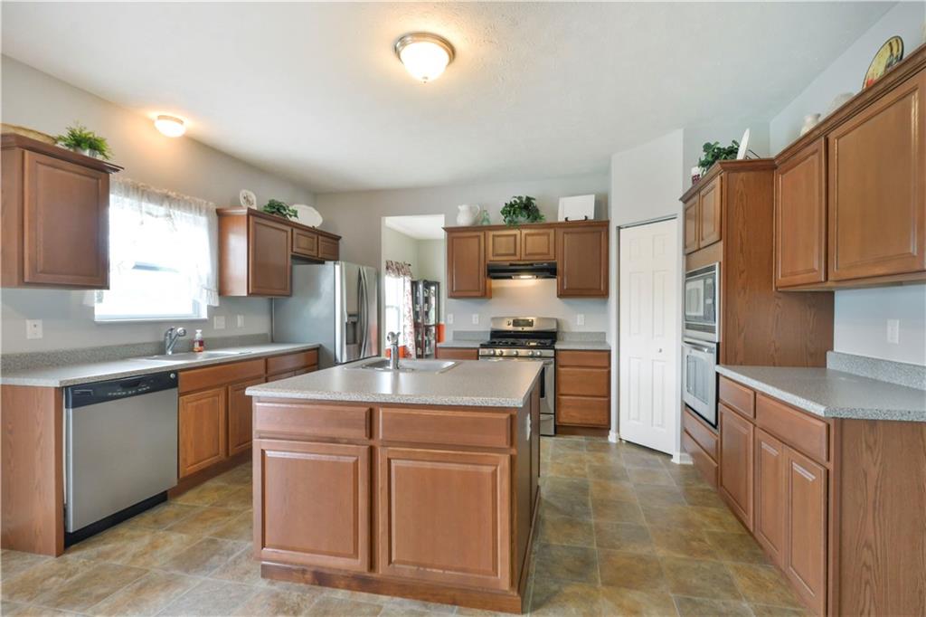 302 McCormick Road McKees Rocks, PA 15136 - Photo 6 of 25 Gallery Image 6