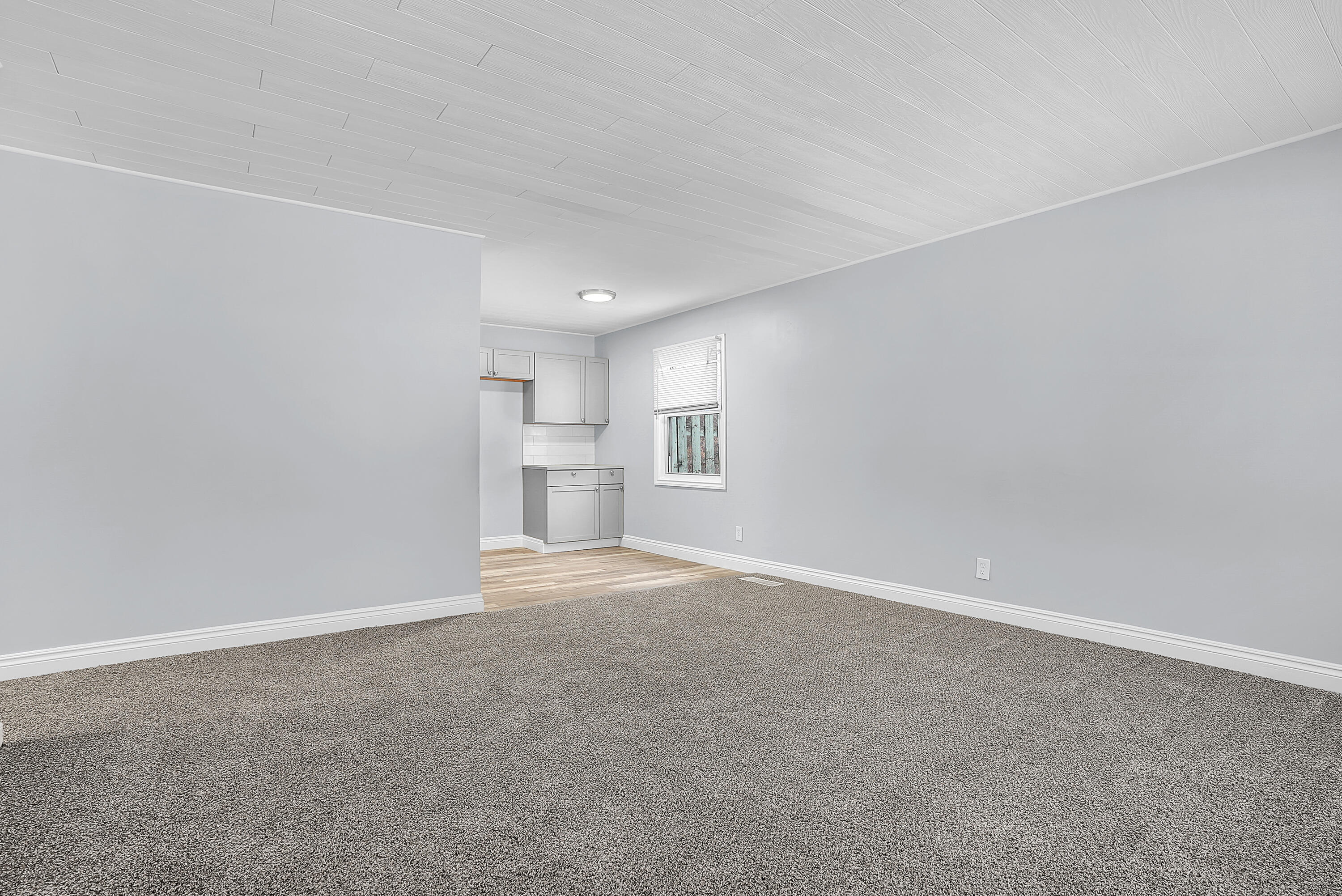 3244 176th Place Hammond, IN 46323 - Photo 3 of 14 3000x2003