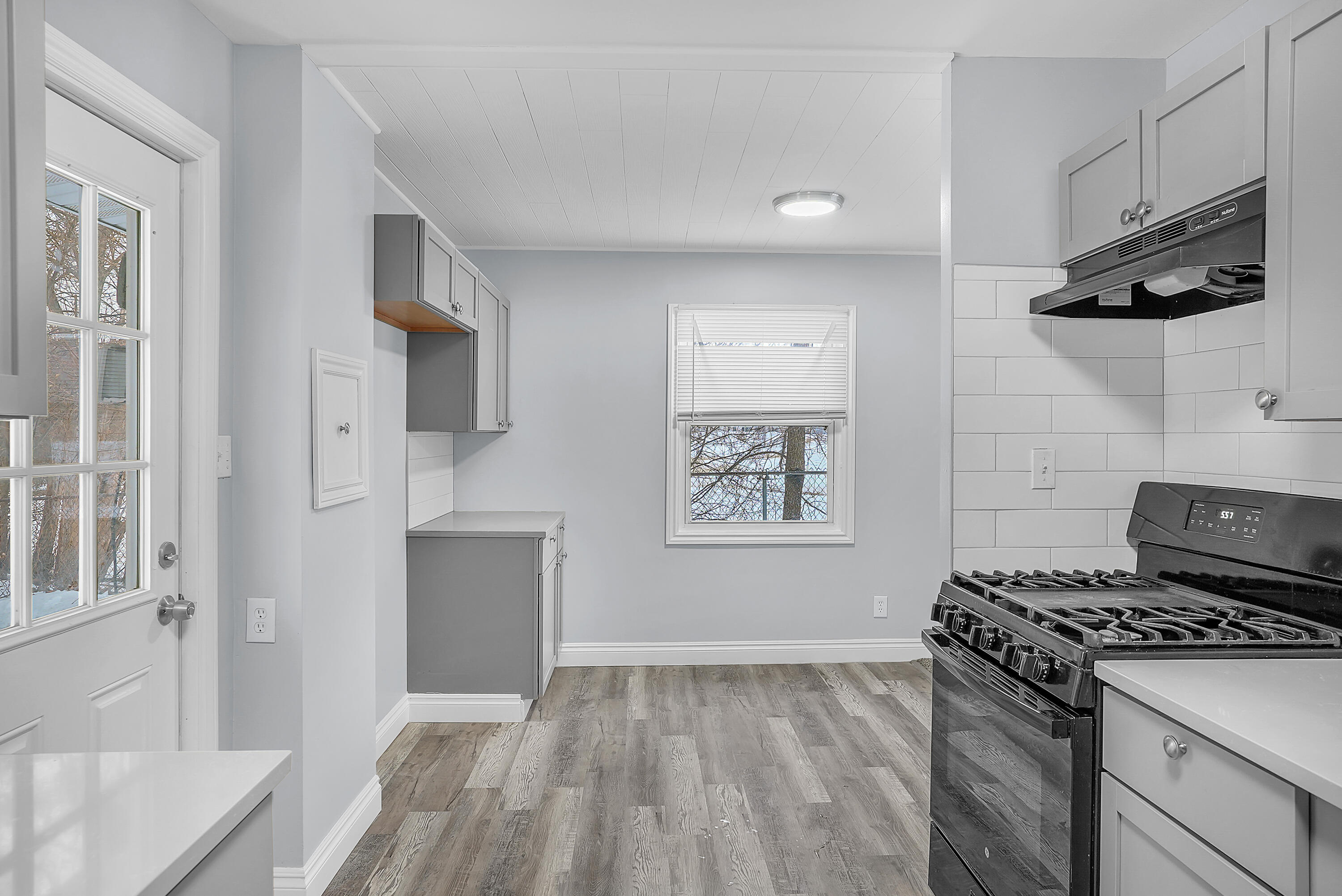 3244 176th Place Hammond, IN 46323 - Photo 9 of 14 3000x2003