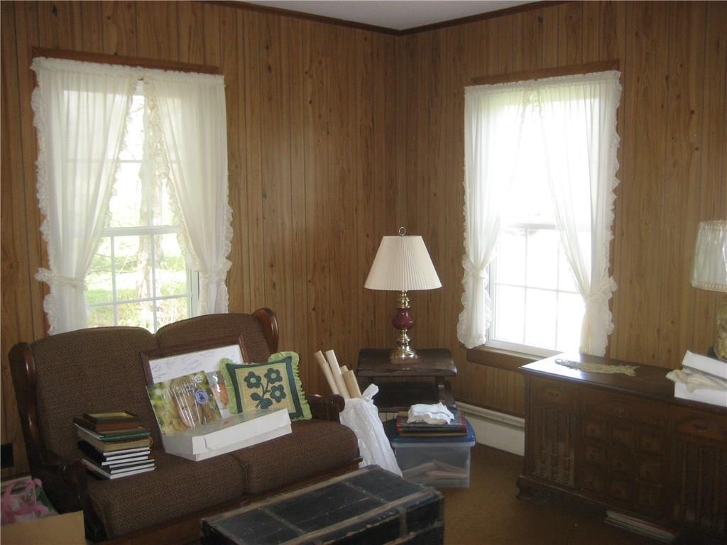 683 Spruce Head Road South Thomaston, ME 04858 - Photo 12 of 21 Living room