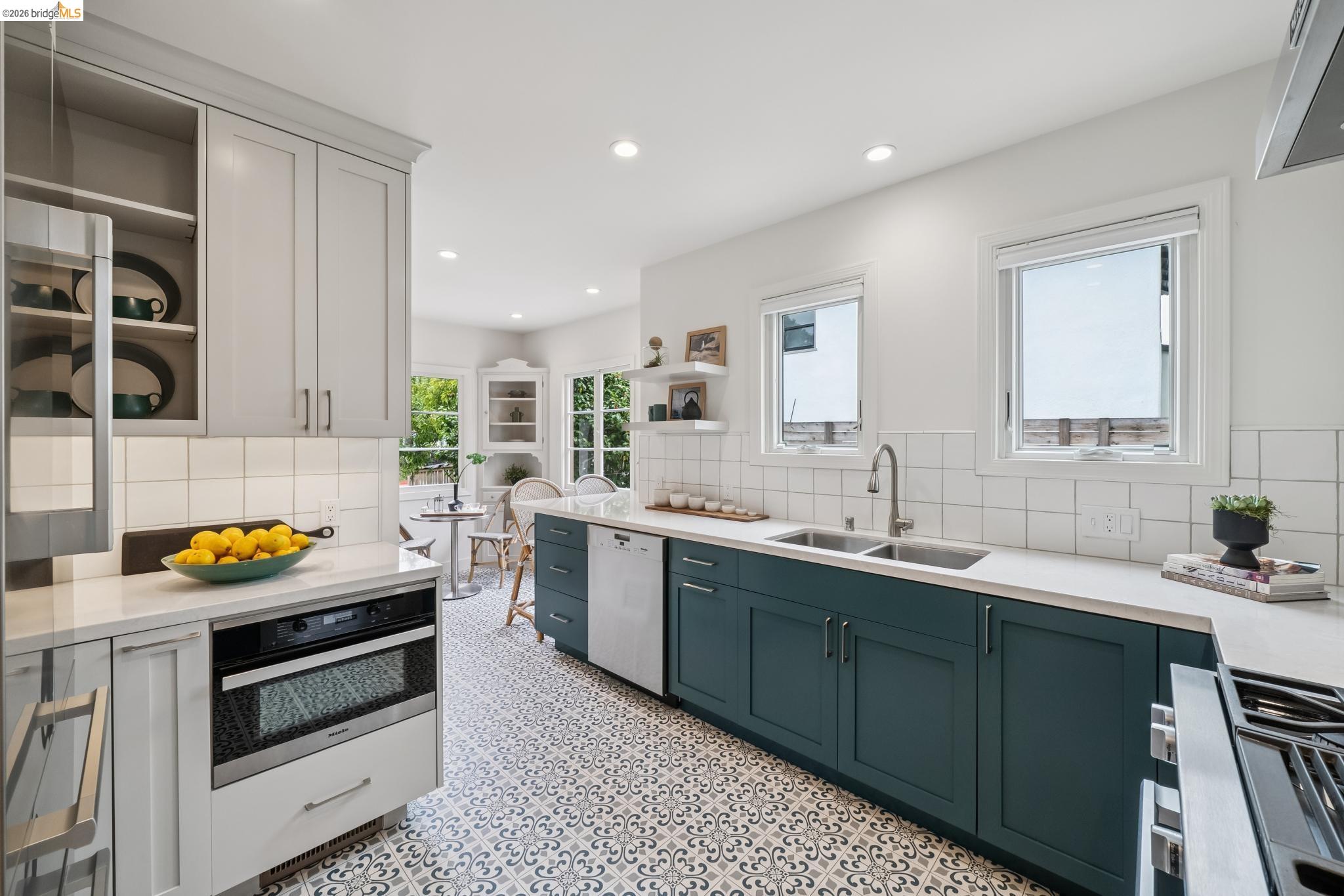1246 Hopkins Street Berkeley, CA 94702 - Photo 22 of 68